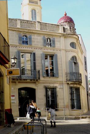 Fa�ana de la Biblioteca P. Fidel Fita
