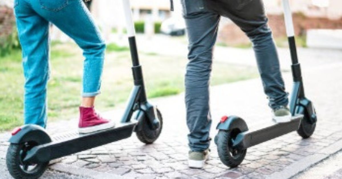 la policia local impulsa una nova campanya informativa sobre la nova normativa dels patinets elèctrics