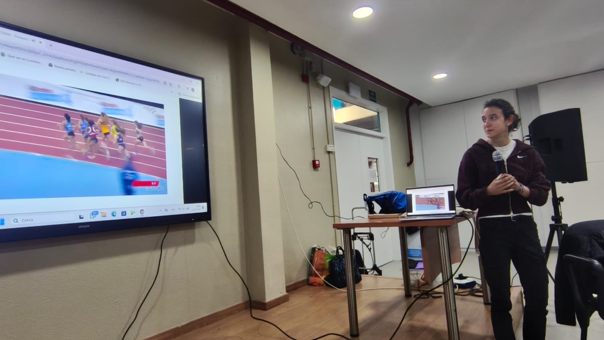 conferencia dona i esport: marta mitjans, el triangle de l'èxit entre l'esport d'elit, la universitat i el compromís de ser dona en l'esport